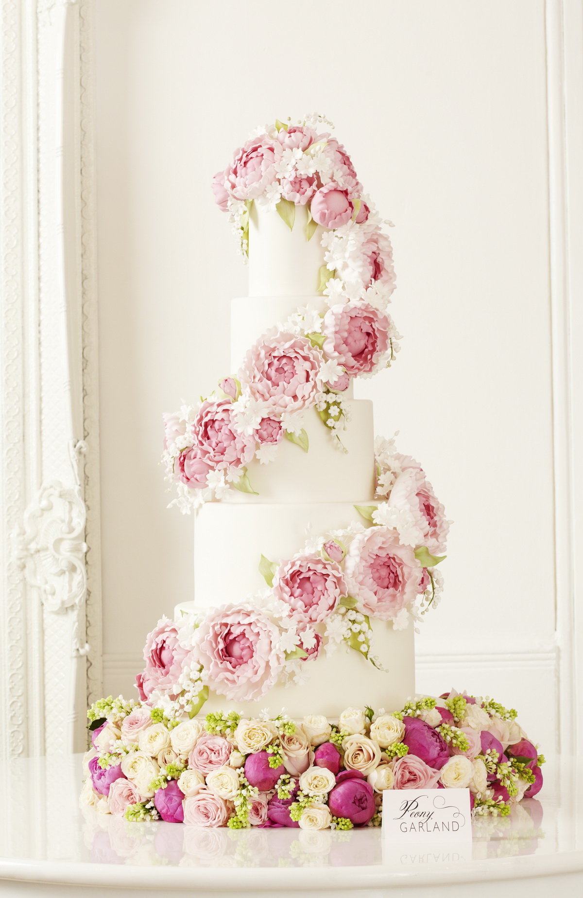 2013_01_30 Peggy Porschen_Floral wedding cake collection_Peony13135