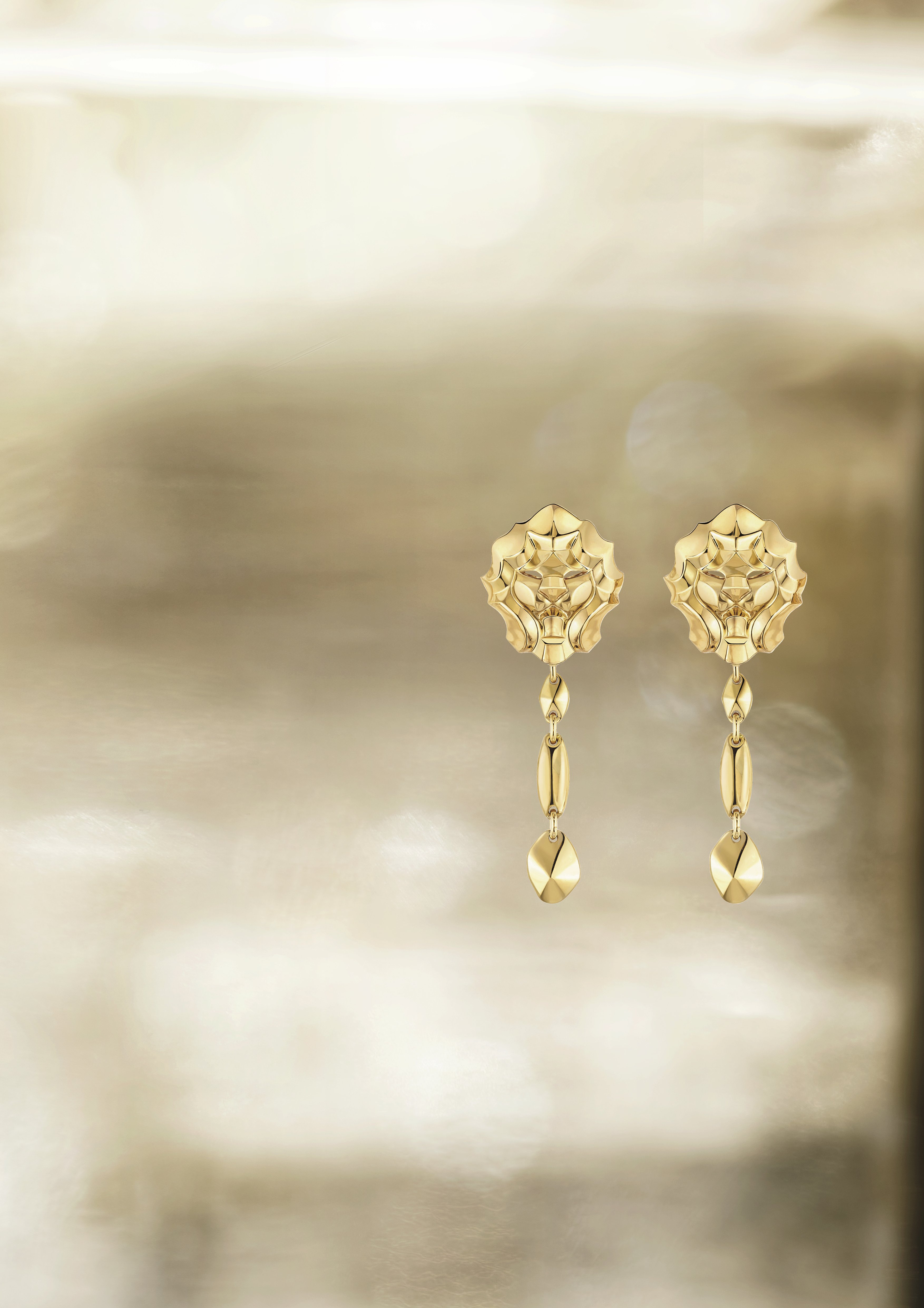 Lion Pépite earrings YG
